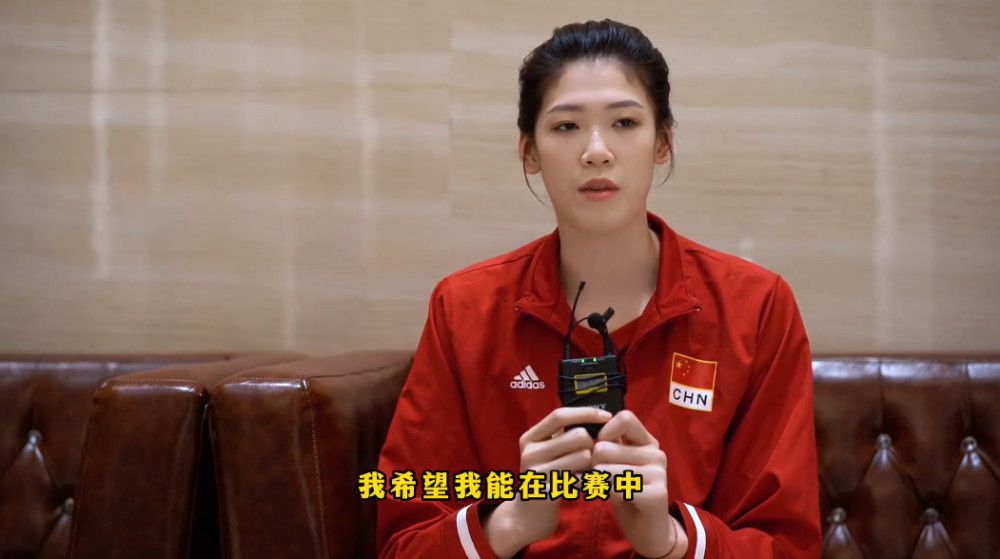 足球报：足协倾向全面重开异地搬迁、股权转让据《足球报》记者程善报道，执行了七年之久的禁止异地搬迁、股权转让的规定在2024赛季会有重大变化，足协内部的相关研讨倾向于全面重开。